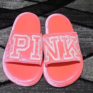 VINTAGE VS PINK EMBROIDERED SLIPPERS